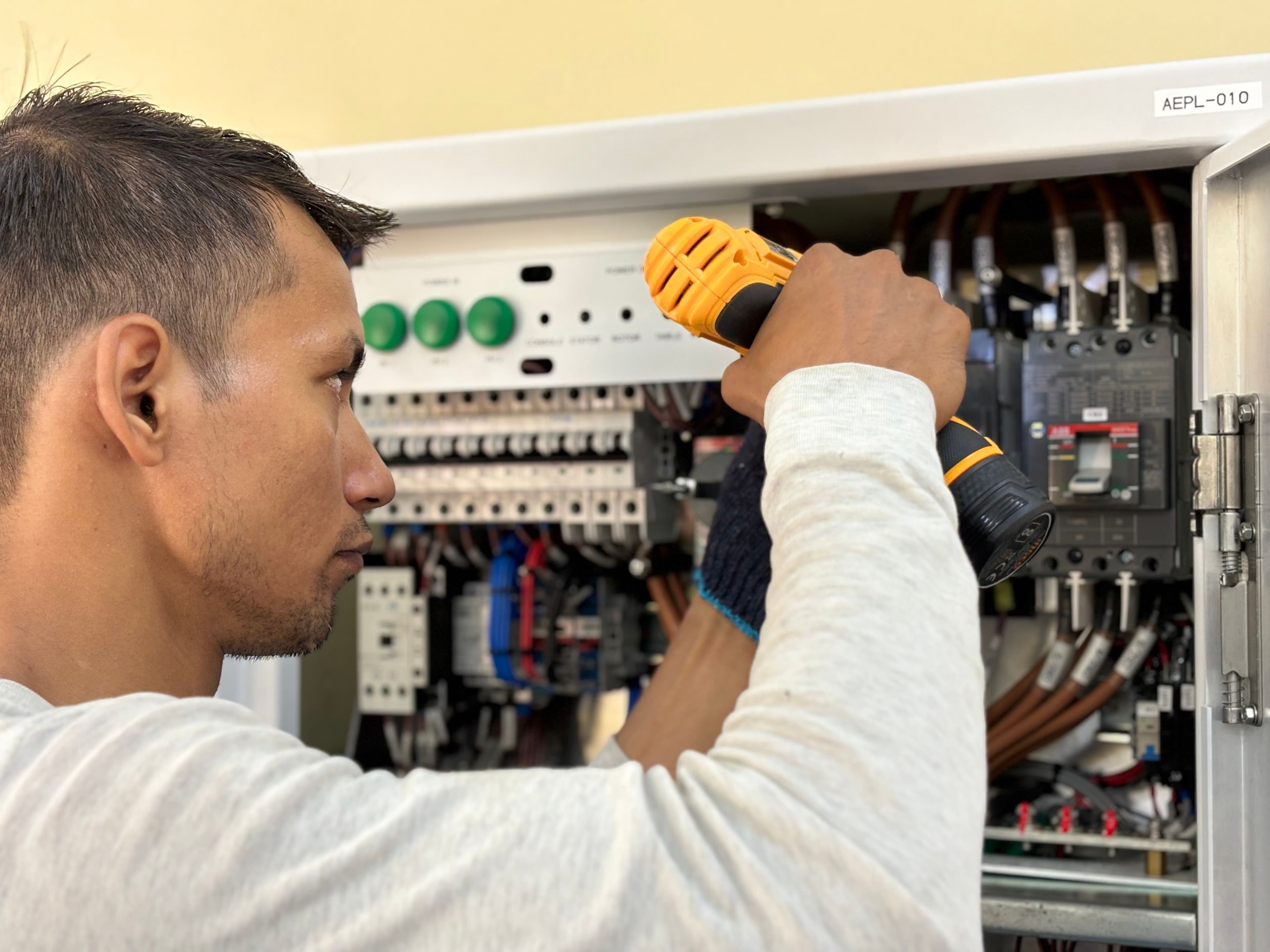 Shengli electrical and lighting work in Tema, Ghana