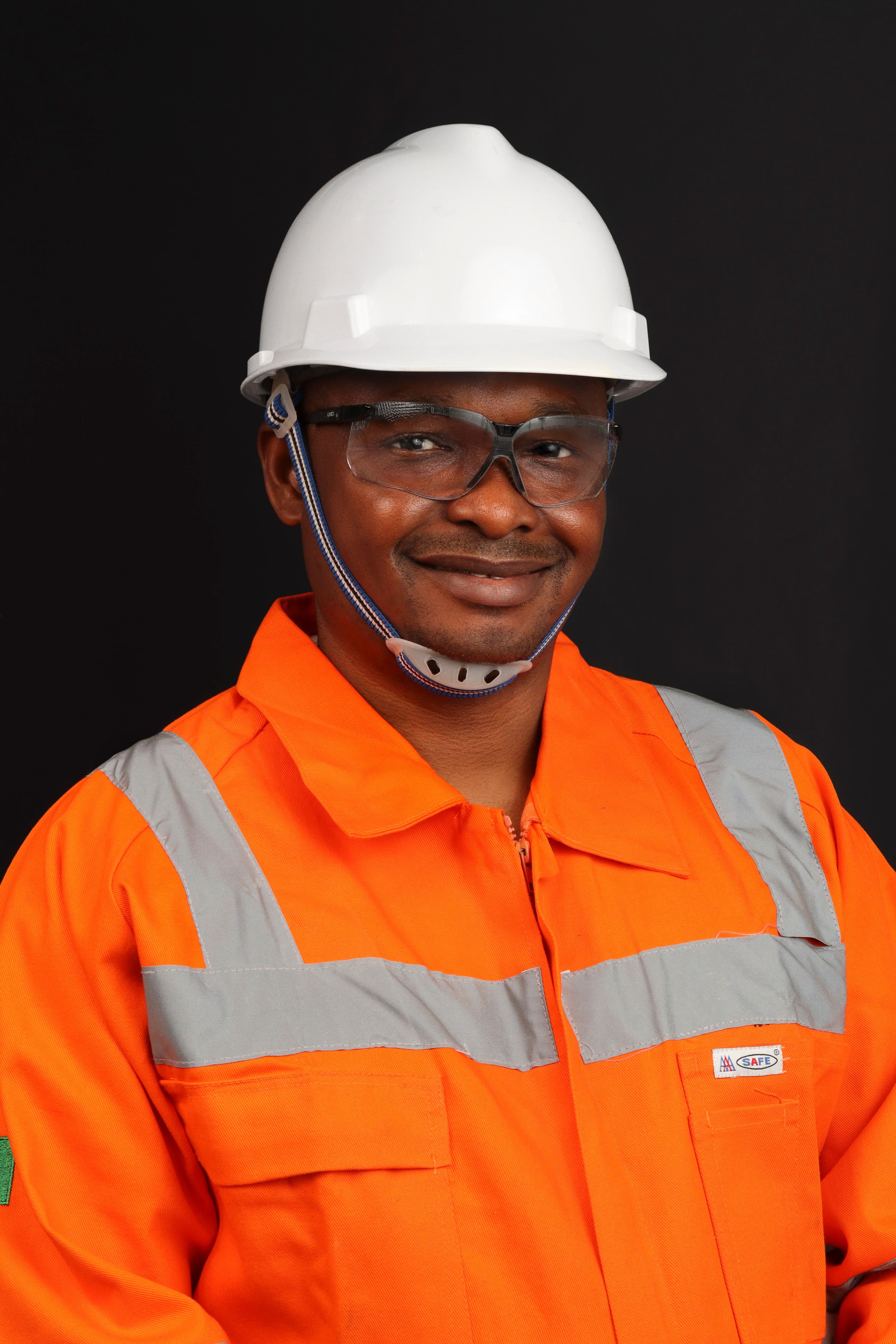 Portrait of Li Wei Chen, Sourcing & Logistics Lead at Shengli, Community 20, Tema